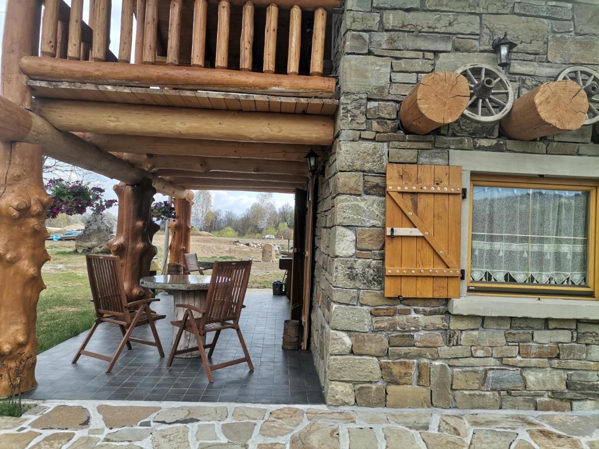 Cabana Casa De Piatra, De La Mara Deseşti Eksteriør bilde