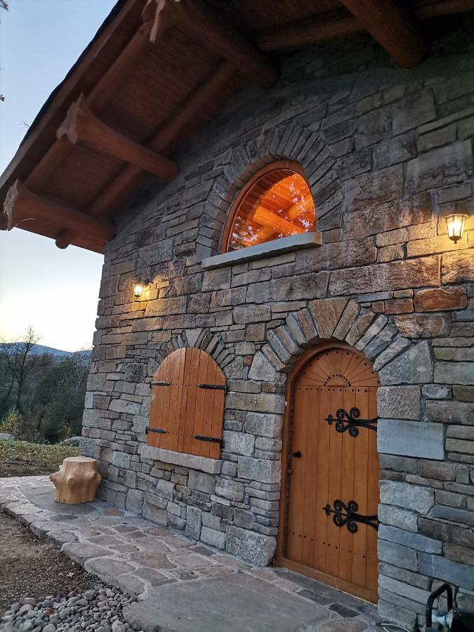 Cabana Casa De Piatra, De La Mara Deseşti Eksteriør bilde