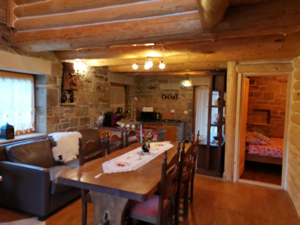 Cabana Casa De Piatra, De La Mara Deseşti Eksteriør bilde