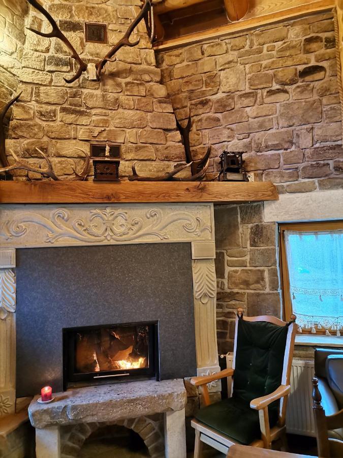 Cabana Casa De Piatra, De La Mara Deseşti Eksteriør bilde